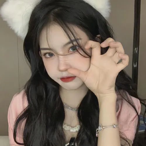 历尽沧桑一美人 海报